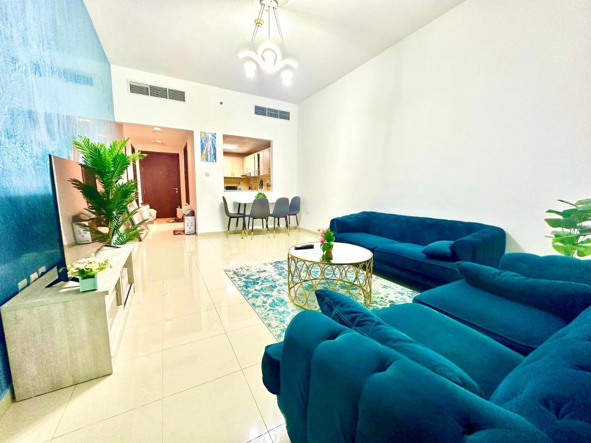 Luxurious Private & Pool, Fully Furnished 1br At Marjan Island Khaimah *