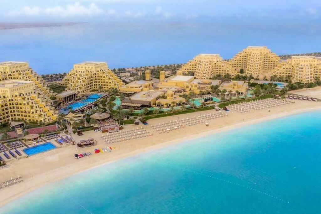 Luxurious Private & Pool, Fully Furnished 1br At Marjan Island Khaimah *