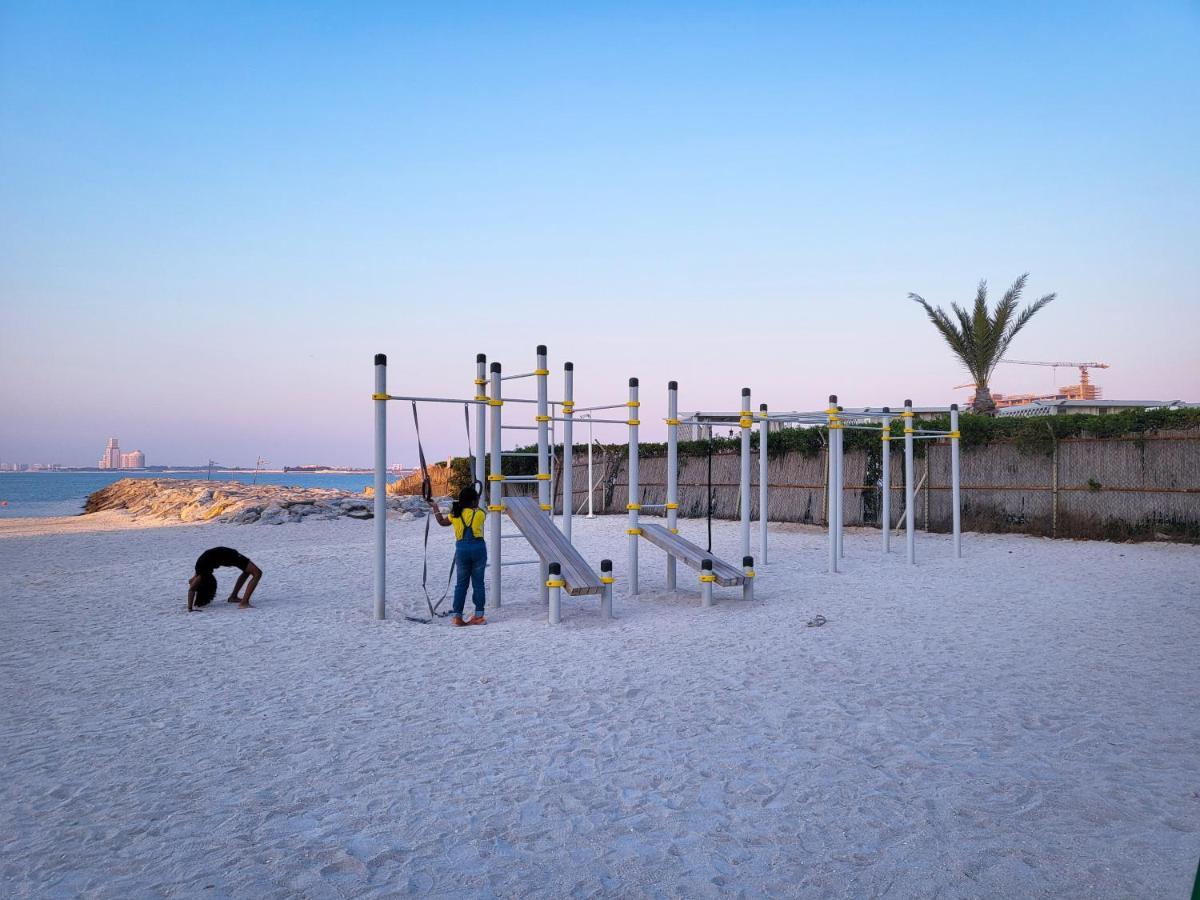 Apartment Luxurious Private & Pool, Fully Furnished 1br At Marjan Island Khaimah *