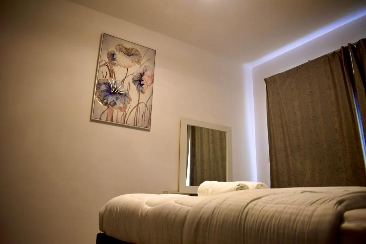Luxurious Private & Pool, Fully Furnished 1br At Marjan Island Khaimah Apartment